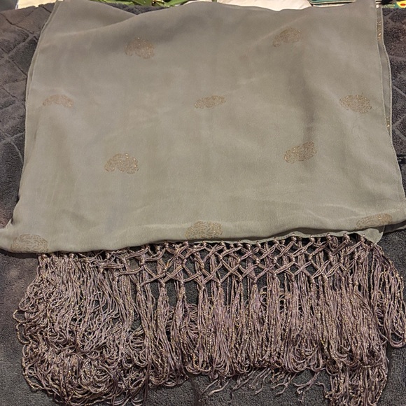 A Brod Chic Gold Paisley Print and Purple Women's Scarf with Perfect Fringe - Picture 7 of 8